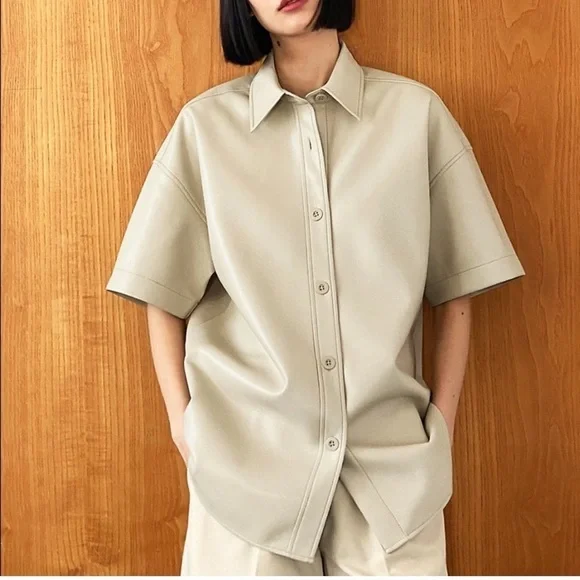 Aritzia Babaton Frances Button-Up in Sand White - Picture 1 of 12